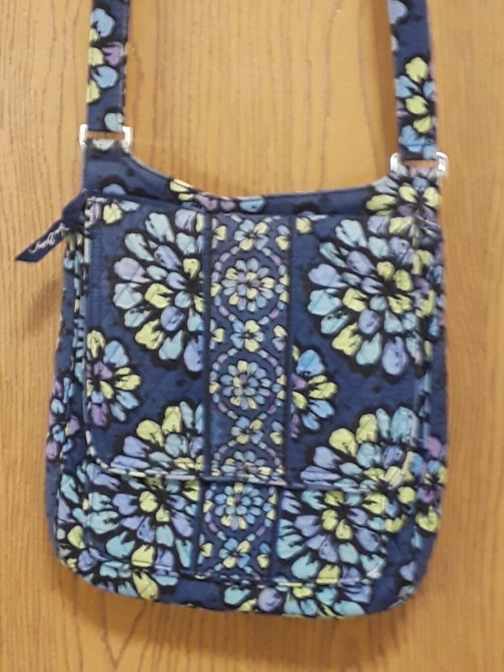 Vera Bradley Quilted Floral Flap Crossbody Shoulder Bag Navy Blue Green Zip